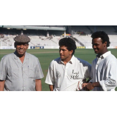 Ramakant Achrekar cremated, tearful Sachin Tendulkar in attendance